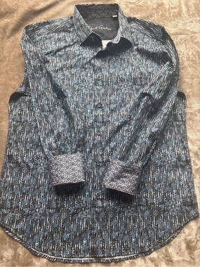 NWOT Robert Graham Blue and Black Paisley Button-Down Shirt